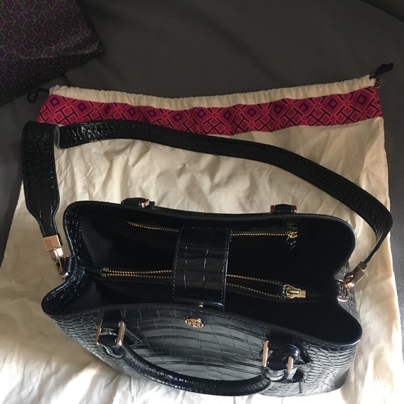 Tory Burch Robinson Embossed Triple-Compartment - Picture 2 of 2